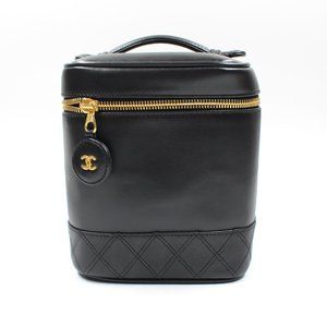 CHANEL Black Leather Cosmetic Case Vanity Vertical Bag w Gold CC Zipper Closure